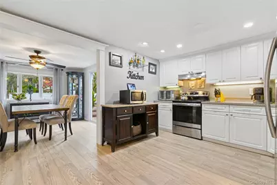 40 Straw Lane, Islandia, NY 11749 - Photo 9