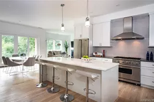 8 Boulevard W, Pelham, NY 10803 - Photo 3