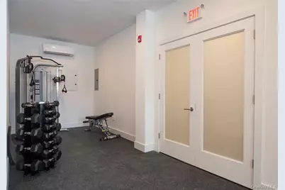 8 Boulevard West #302, Pelham, NY 10803 - Photo 17