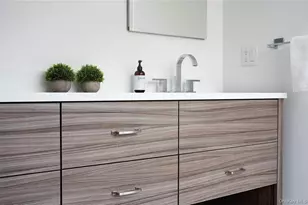 8 Boulevard W, Pelham, NY 10803 - Photo 15