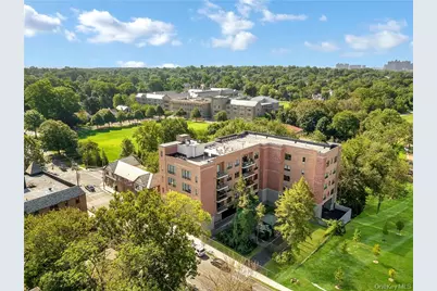 8 Boulevard West #302, Pelham, NY 10803 - Photo 19