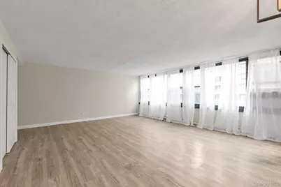 7-25 166 St #2B, Whitestone, NY 11357 - Photo 1