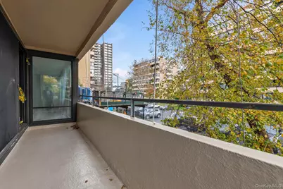 7-25 166 St #2B, Whitestone, NY 11357 - Photo 11