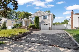 21 Eleanor Rd, Plainview, NY 11803 - Photo 33