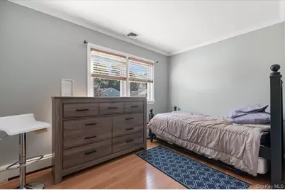 21 Eleanor Road, Plainview, NY 11803 - Photo 15