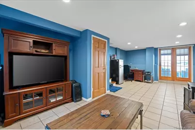 21 Eleanor Road, Plainview, NY 11803 - Photo 27