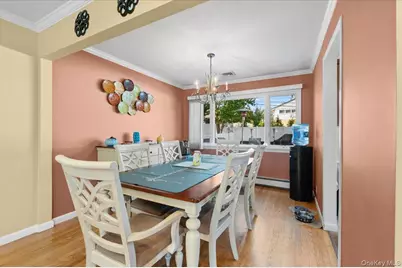 21 Eleanor Road, Plainview, NY 11803 - Photo 7