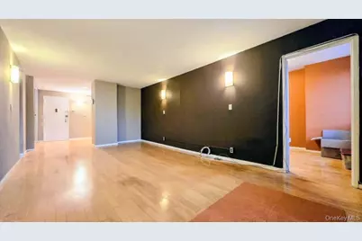 118-18 Union Tpke #Apt 4B, Kew Gardens, NY 11415 - Photo 15