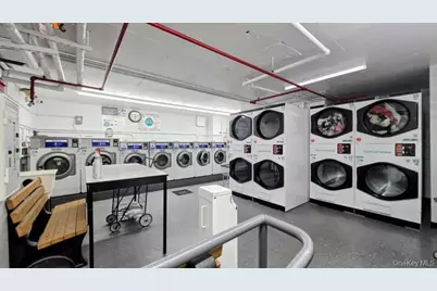 118-18 Union Tpke #Apt 4B, Kew Gardens, NY 11415 - Photo 25