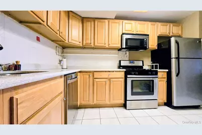 118-18 Union Tpke #Apt 4B, Kew Gardens, NY 11415 - Photo 3