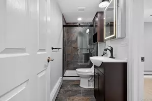 14 Muncey Rd, Bay Shore, NY 11706 - Photo 11