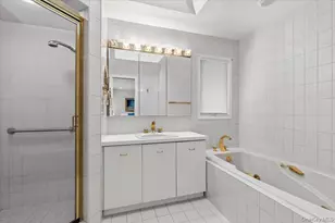 34 Lakeshore Dr, Eastchester, NY 10709 - Photo 33