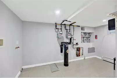 170-21 118 Avenue, Jamaica, NY 11424 - Photo 25