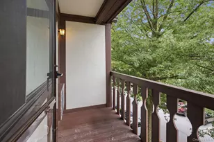 66 Foxwood Cir, Mount Kisco, NY 10549 - Photo 11