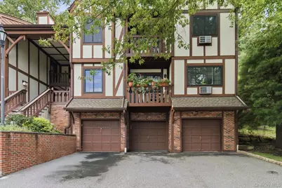 66 Foxwood Circle, Mount Kisco, NY 10549 - Photo 1