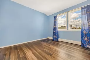 58 Albatross Rd, Levittown, NY 11756 - Photo 15