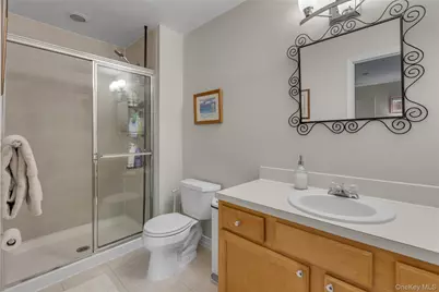 32 Scarborough Drive, Smithtown, NY 11787 - Photo 11