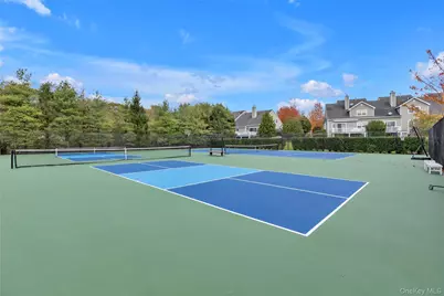 32 Scarborough Drive, Smithtown, NY 11787 - Photo 23