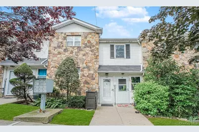 566 Buchanan Avenue, New York, NY 10314 - Photo 1