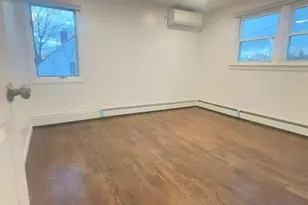 110 Parkside Dr N, Levittown, NY 11756 - Photo 9