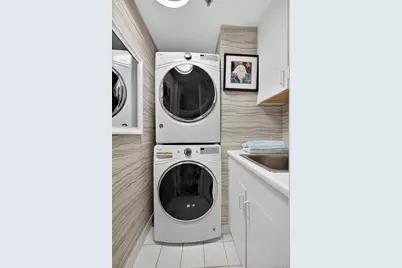 100 Hilton Avenue #M32, Garden City, NY 11530 - Photo 21