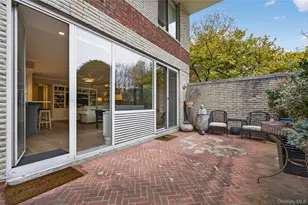 100 Hilton Ave, Garden City, NY 11530 - Photo 19