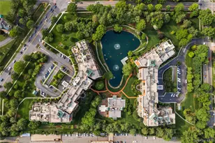 100 Hilton Ave, Garden City, NY 11530 - Photo 41