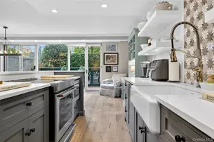 100 Hilton Ave, Garden City, NY 11530 - Photo 15