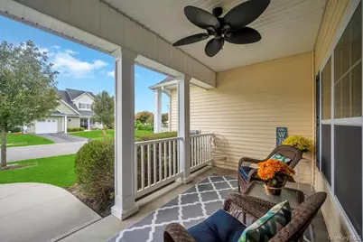 4 Haverton Court, Riverhead, NY 11901 - Photo 9