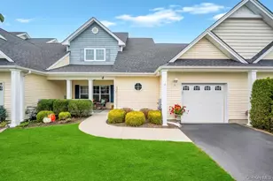 4 Haverton Ct, Riverhead, NY 11901 - Photo 7