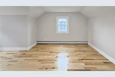 138 Windsor Parkway, Hempstead, NY 11550 - Photo 29