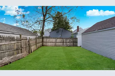 138 Windsor Parkway, Hempstead, NY 11550 - Photo 43