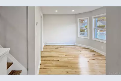 138 Windsor Parkway, Hempstead, NY 11550 - Photo 19