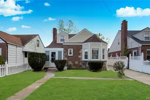 138 Windsor Pkwy, Hempstead, NY 11550 - Photo 13