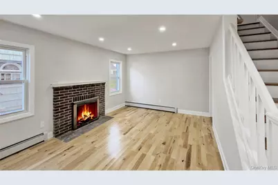 138 Windsor Parkway, Hempstead, NY 11550 - Photo 17