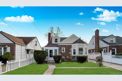 138 Windsor Parkway, Hempstead, NY 11550 - Photo 9