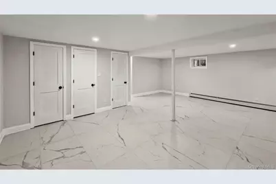 138 Windsor Parkway, Hempstead, NY 11550 - Photo 35