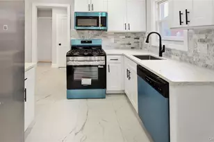 138 Windsor Pkwy, Hempstead, NY 11550 - Photo 23