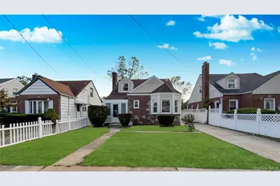 138 Windsor Parkway, Hempstead, NY 11550 - Photo 3