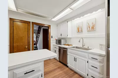 148 Woodhull Avenue, Riverside, NY 11901 - Photo 9