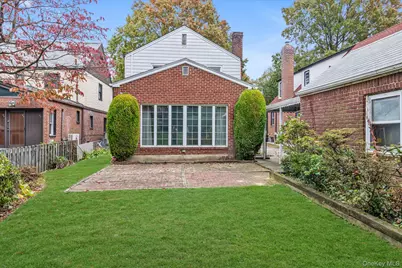 47-44 Glenwood Street, Little Neck, NY 11362 - Photo 21