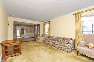 47-44 Glenwood St, Little Neck, NY 11362 - Photo 5