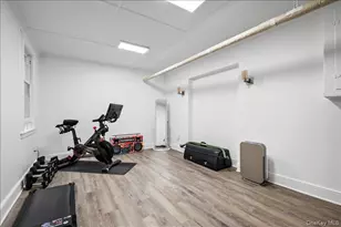 68-15 64th Pl, Ridgewood, NY 11385 - Photo 19