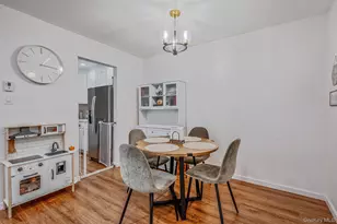 21 Glen Hollow Dr, Holtsville, NY 11742 - Photo 13