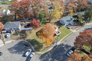 15 Santam Ct, Bay Shore, NY 11706 - Photo 31