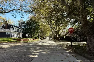 38 Sammis St, Huntington, NY 11743 - Photo 21