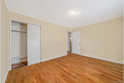 2001 N Jerusalem Road, East Meadow, NY 11554 - Photo 17