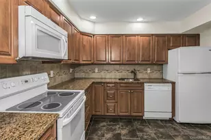 93 Palo Alto Dr, Plainview, NY 11803 - Photo 7