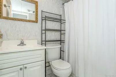 93 Palo Alto Drive, Plainview, NY 11803 - Photo 15