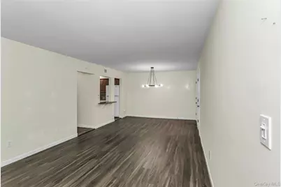 93 Palo Alto Drive, Plainview, NY 11803 - Photo 5